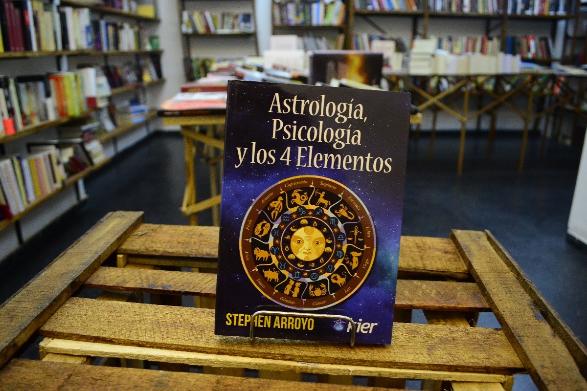 astrologia psicologia y los 4 elementos pdf